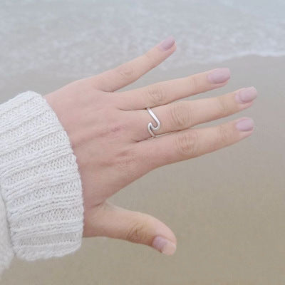Simple Wave Ring