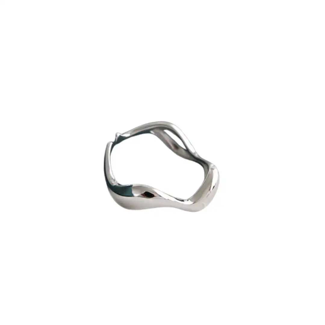 Find the Perfect S925 Irregular Wavy Glossy Ring – Limited Stock