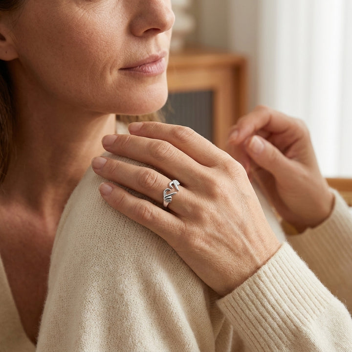 Finger Heart Claddagh Ring For Women (Punk Gesture)