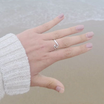 Wavzz™ Simple Wave Ring - Chicandbling